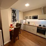 Amazing Zborovska Apartamento