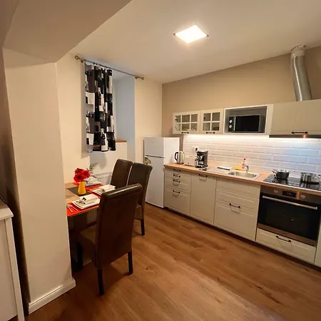 Amazing Zborovska Apartment