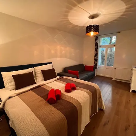 Amazing Zborovska Apartment Prague