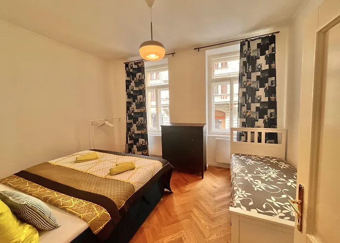 Apartamento Amazing Zborovska *
