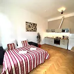 Apartamento Amazing Zborovska *