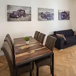 Amazing Zborovska Apartamento Praga